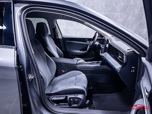 Volkswagen Passat 15 of 30