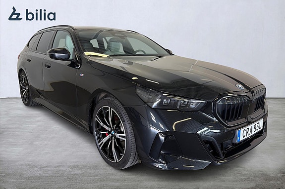 BMW 530e 3 of 5