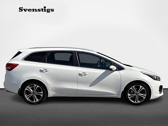 Kia Ceed 3 of 5