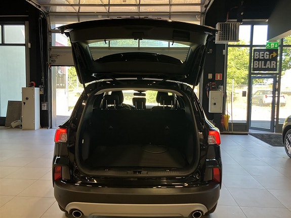 Ford Kuga 5 of 10