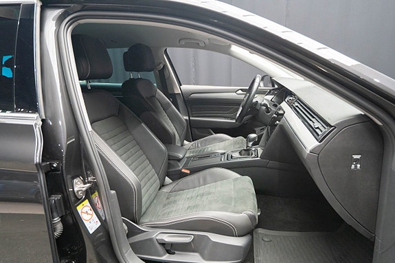 Volkswagen Passat 20 of 25