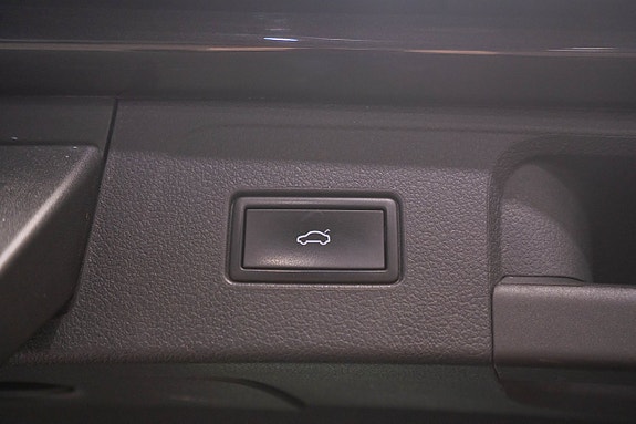 Volkswagen Passat 24 of 25
