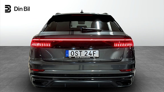Audi Q8 5 of 13