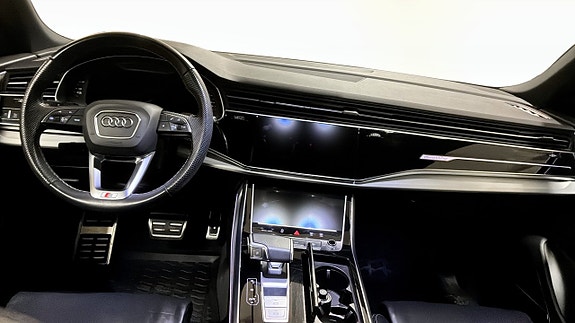 Audi Q8 10 of 13