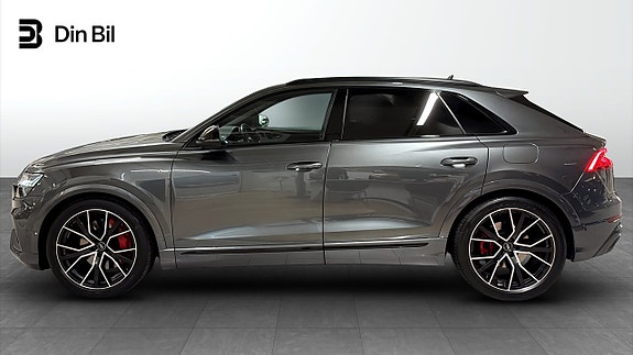 Audi Q8 2 of 13