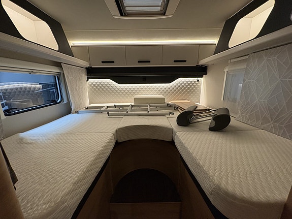 Knaus Live wave 700 MEG 15 of 21