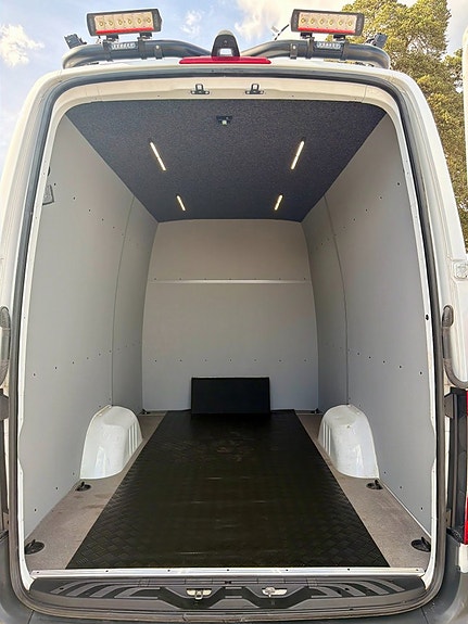 Mercedes-Benz Sprinter 317 6 of 10