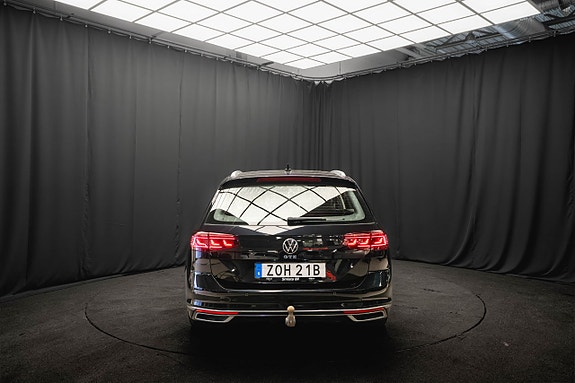 Volkswagen Passat 8 of 25