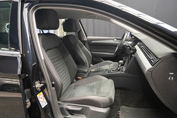 Volkswagen Passat 21 of 25