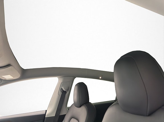 Tesla Model Y 13 of 30