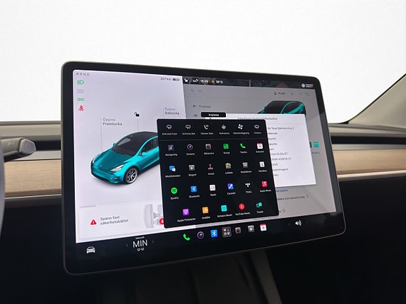 Tesla Model Y 26 of 30