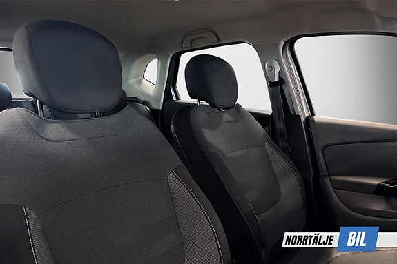 Renault Captur 12 of 18