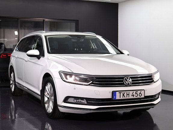 Volkswagen Passat 6 of 30