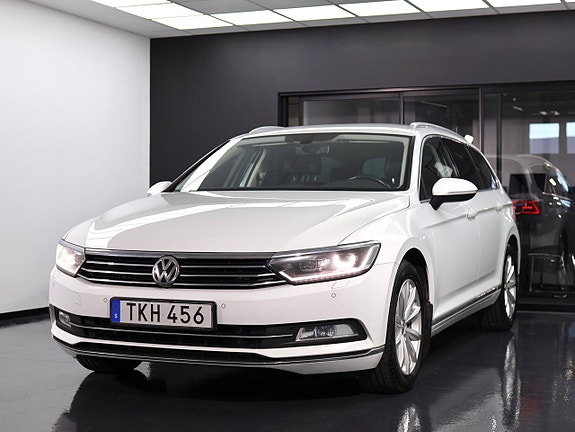Volkswagen Passat 2 of 5