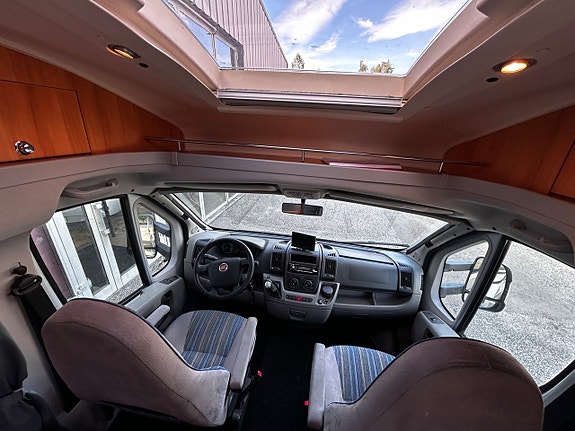 Adria CORAL S 670 SLT 3,0L, 160 HK, 2xAC, SOLCELL, AUTOMAT 4 of 21