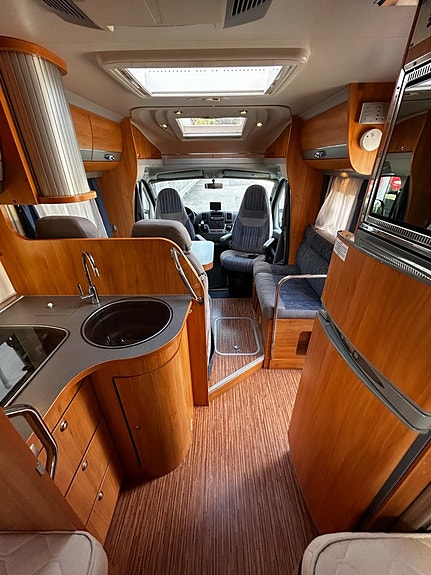 Adria CORAL S 670 SLT 3,0L, 160 HK, 2xAC, SOLCELL, AUTOMAT 14 of 21