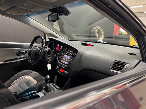 Kia Ceed 17 of 19
