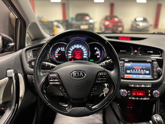 Kia Ceed 10 of 19
