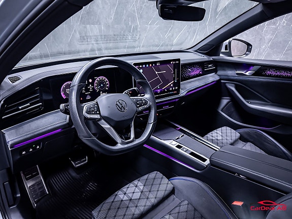 Volkswagen Passat 11 of 30