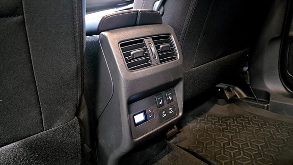 Nissan X-Trail 17 of 18