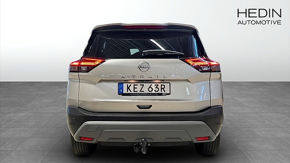 Nissan X-Trail 7 of 18