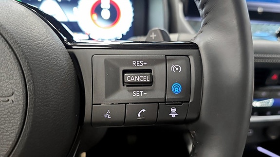 Nissan X-Trail 15 of 18