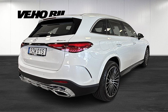 Mercedes-Benz GLC400 e 3 of 5