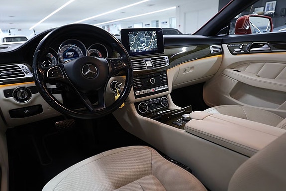 Mercedes-Benz CLS350 8 of 15