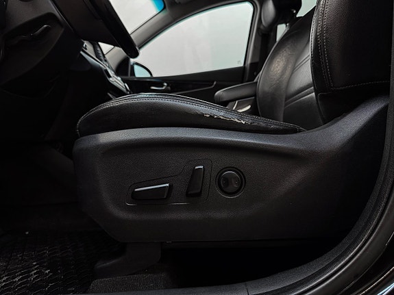 Kia Sorento 25 of 30