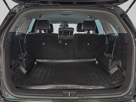 Kia Sorento 12 of 30
