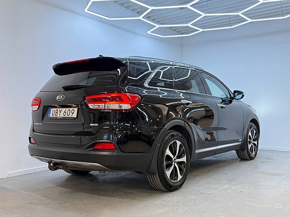 Kia Sorento 6 of 30