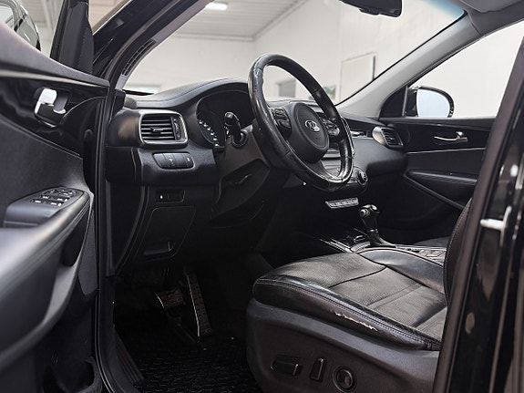 Kia Sorento 10 of 30