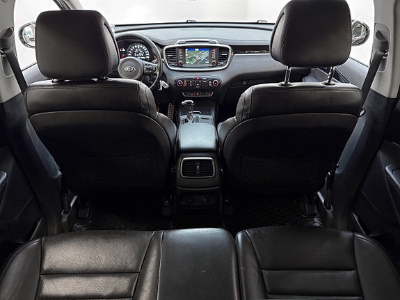 Kia Sorento 27 of 30