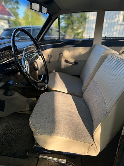 Volvo Amazon 4 of 5