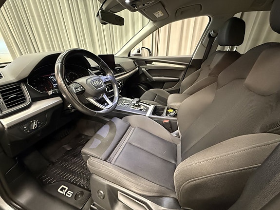 Audi Q5 7 of 16