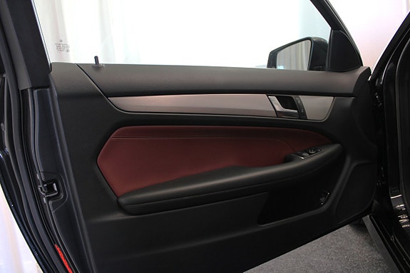Mercedes-Benz C250 17 of 24