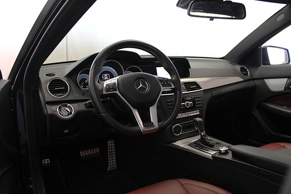 Mercedes-Benz C250 15 of 24