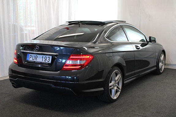 Mercedes-Benz C250 5 of 5