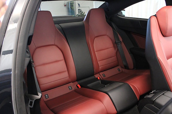 Mercedes-Benz C250 12 of 24