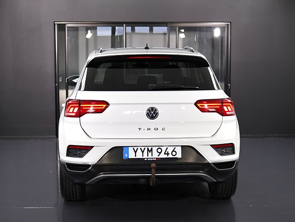 Volkswagen T-Roc 10 of 28
