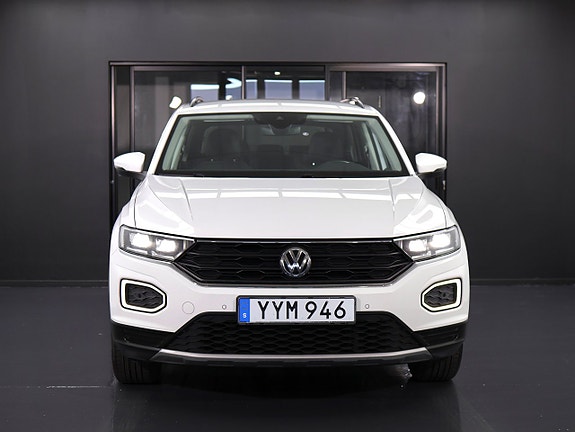 Volkswagen T-Roc 7 of 28