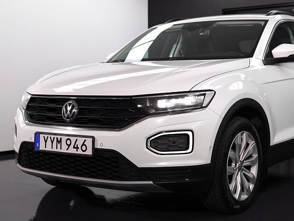 Volkswagen T-Roc 2 of 5