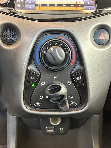 Toyota Aygo 22 of 24