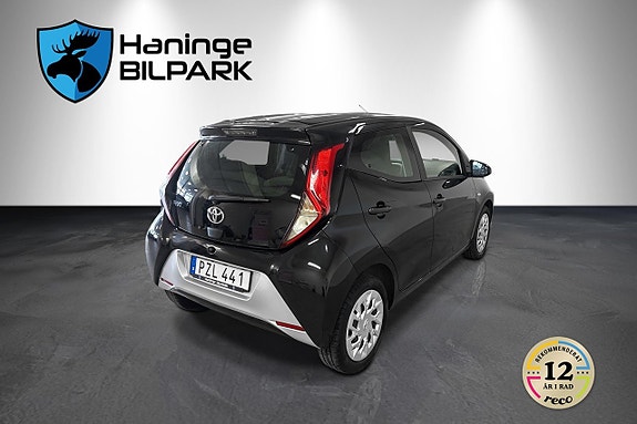 Toyota Aygo 6 of 24
