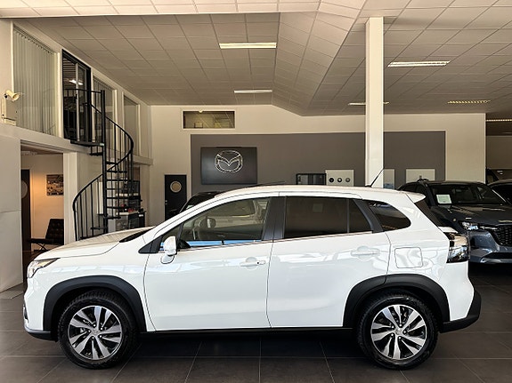 Suzuki S-Cross 2 of 5