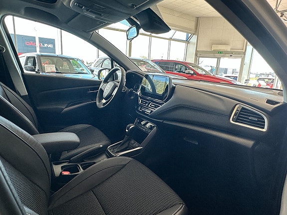Suzuki S-Cross 10 of 16
