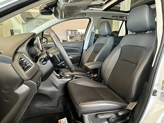 Suzuki S-Cross 8 of 16