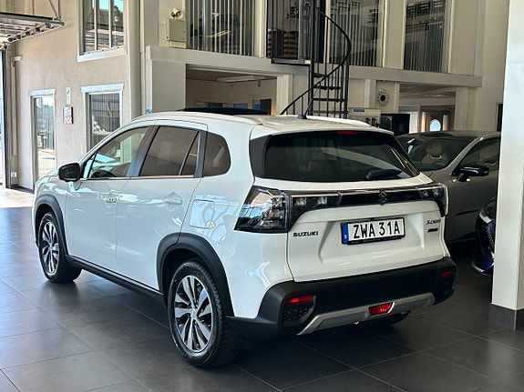 Suzuki S-Cross 3 of 5