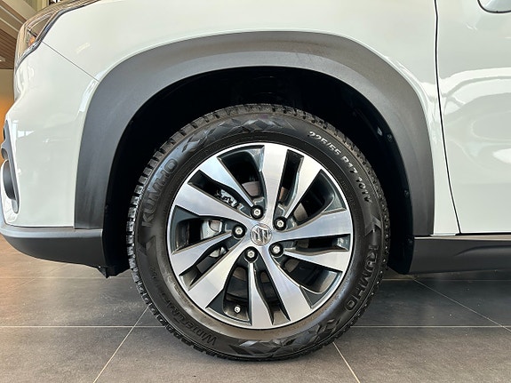 Suzuki S-Cross 6 of 16