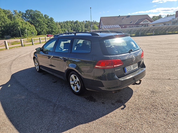 Volkswagen Passat 3 of 4